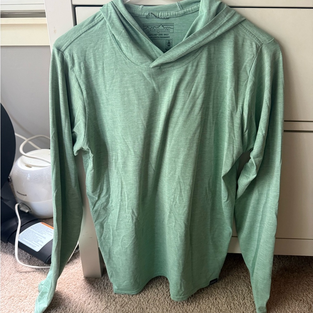 Patagonia Women’s Capilene Cool Dun Hoodie, Medium, like new